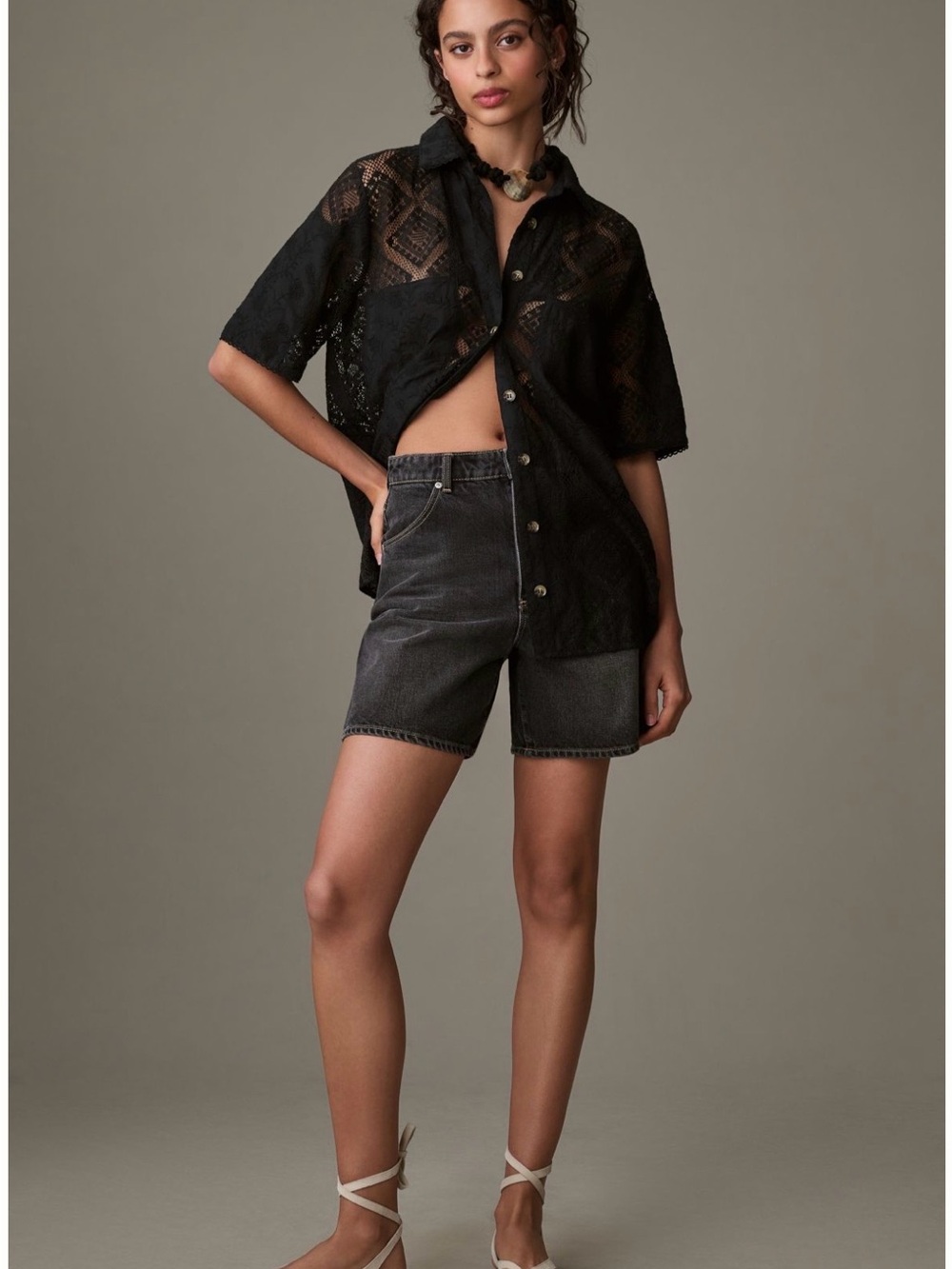 FARM Rio Black Sheer Floral Lace Top - Picture 4 of 11